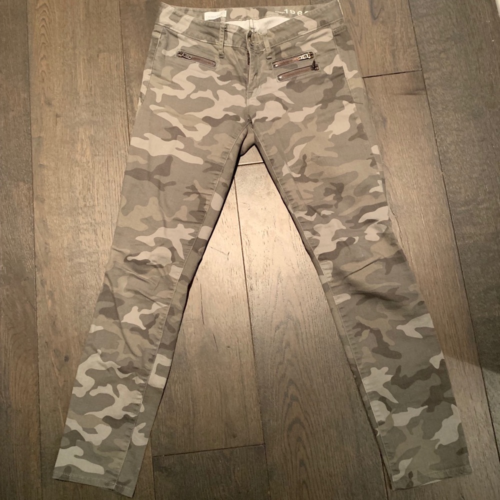 Gap Camouflage Jeans
